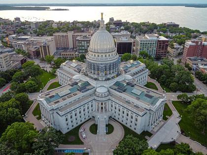 Federalism: Dividing Power Between Levels of Government